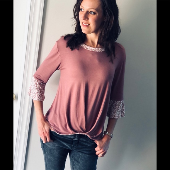 Soft Pink White Leopard Print Ruffle Sleeves Details 3/4 Length Sleeves Top - Picture 2 of 5